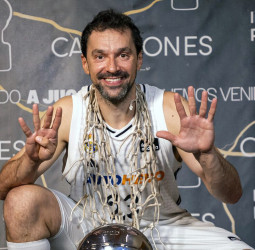Sergio Llull, un año más defendiendo la camiseta del Real Madrid