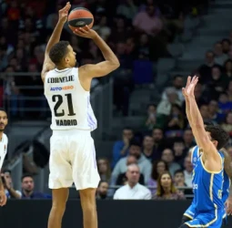 Petr Cornelie, en la agenda del Maccabi