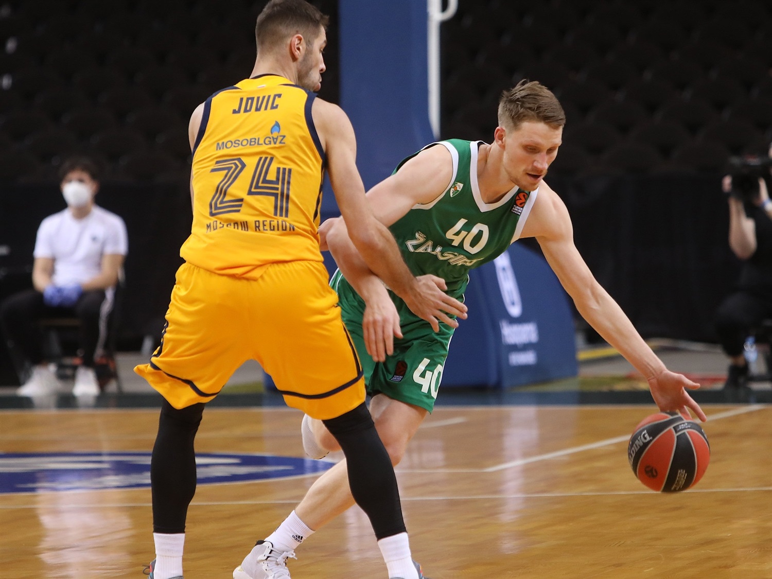 Lauvergne lidera la contundente victoria del Zalgiris sobre el Khimki (102-75)