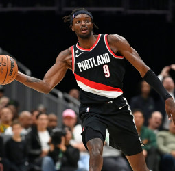 Jerami Grant seguirá vistiendo la camiseta de los Blazers