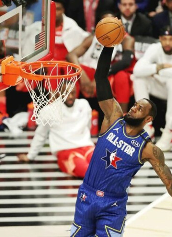 El Team LeBron se lleva un ajustado All-Star (157-155)