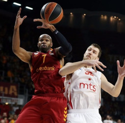 El Estrella Roja se apunta su primera victoria ante el Galatasaray (83-85)