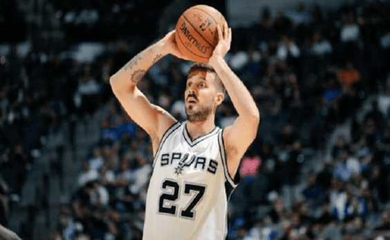 Laprovittola confirmado entre los 15 de los Spurs