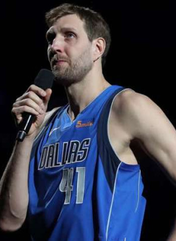 Dirk Nowitzki anuncia su retirada