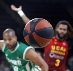 UCAM Murcia remonta y se hace fuerte en zona Playoff (84-93)