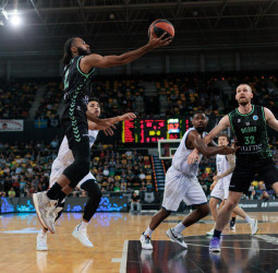 El Bilbao Basket aplasta al Caledonia Gladiators, 106-58