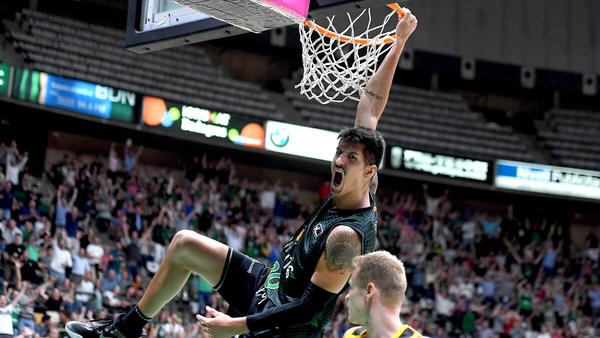 Una primera parte perfecta le da la primera victoria al Joventut (100-68)
