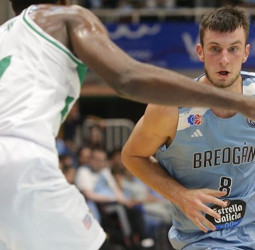 El Breogán hace historia con su primera victoria europea (68-48)