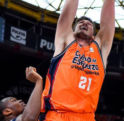 Tibor Pleiss se pierde lo que resta de temporada