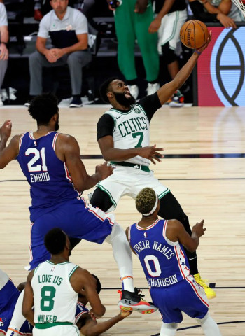 Los Celtics, con paso firme a la segunda ronda (102-94) [3-0]