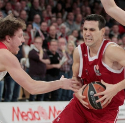 El Brose Baskets se agarra a sus opciones de playoff venciendo al CSKA (91-83)