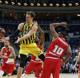 Guduric y Vesely lideran la victoria del Fenerbahce ante el Mónaco (96-86)