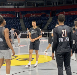 Dante Exum podría jugar el Game 3 ante el Real Madrid