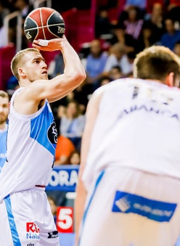 Monbus Obradoiro rompe su mala racha (93-96)