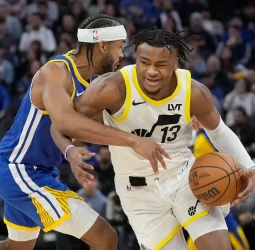 Los Warriors ganan sin Curry, 103-114
