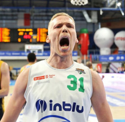 El alero letón Jānis Berzins llega al BAXI Manresa