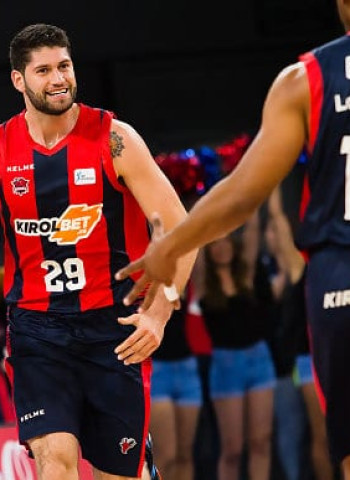 Espectáculo baskonista (86-61)