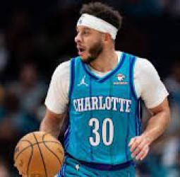Seth Curry acuerda la renovación con los Charlotte Hornets