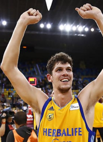 El Herbalife Gran Canaria fuerza el tercer partido (97-70)