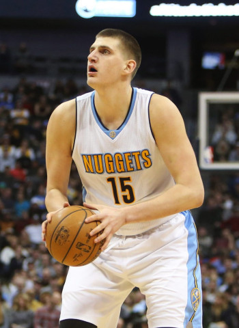 Tobias Harris y Nikola Jokic, jugadores de la semana NBA