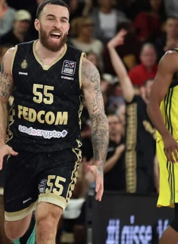 Mike James, fuera de la final en Francia por sanción interna