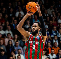Unicaja quiere traer de vuelta a la acb a James Webb III