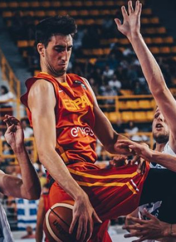 España cae ante una gran Grecia y luchará por el bronce (56-77)