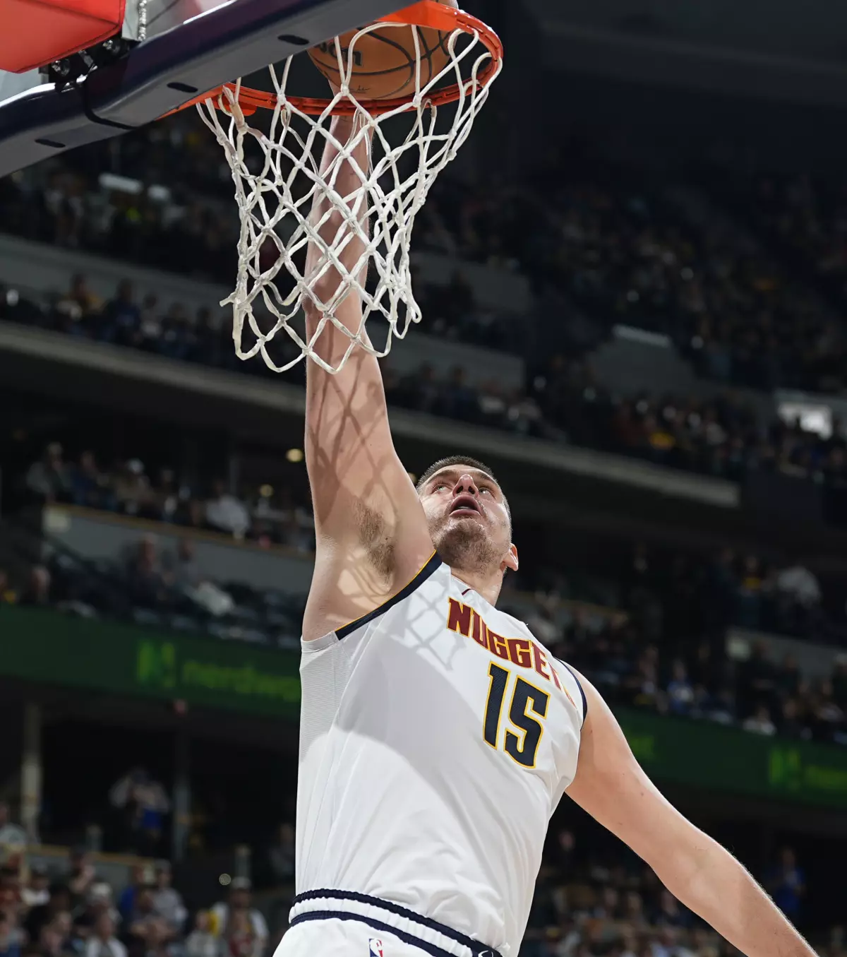 Jokic impulsa a los suyos ante los Blazers