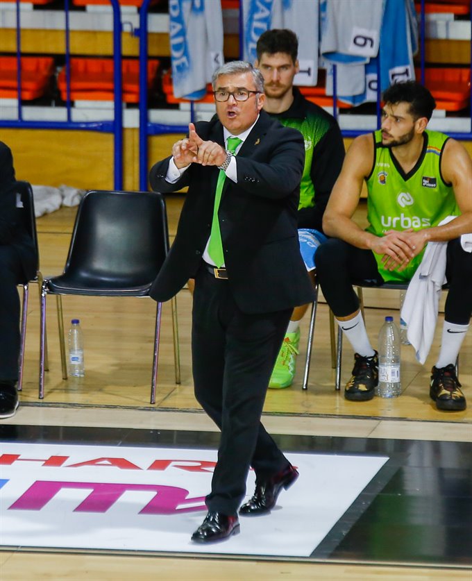 Paco García no continúa al frente del Urbas Fuenlabrada