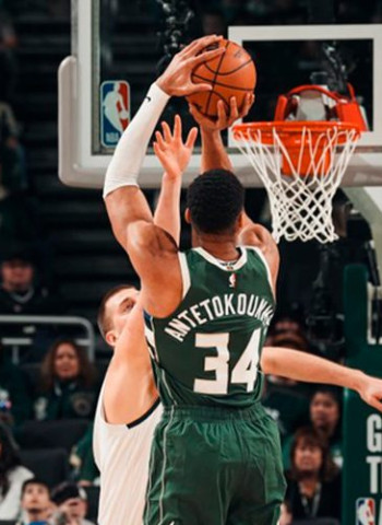 Antetokounmpo minimiza un nuevo triple-doble de Jokic, 112-121