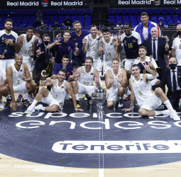 Campazzo delante y Fernández detrás le dan la Supercopa al Real Madrid (72-67). Campazzo MVP de la Supercopa Endesa