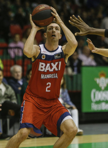 El BAXI Manresa hace mas fuerte la depresión del Coosur Betis (88-89)