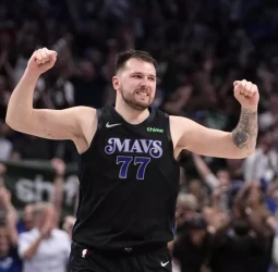 Remontada y éxtasis para los Mavericks, 117-116 [2-4]