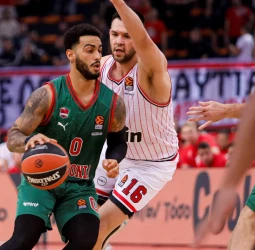 Miller-McIntyre lleva a Baskonia a su tercer triunfo, 74-75