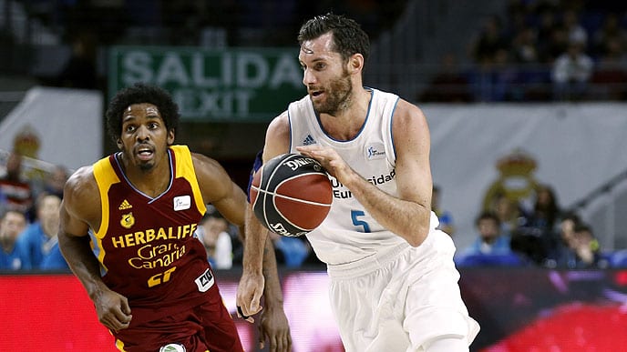 Contundente victoria ante el Gran Canaria para seguir líderes (96-72)