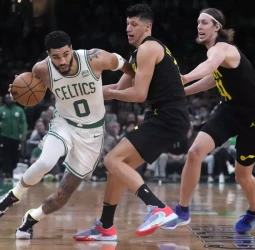 Los Celtics sacan de la pista a los Jazz a base de triples