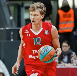 Mindaugas Kuzminskas, cerca del Zenit St. Petersburg