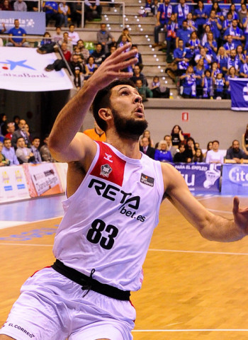 Bouteille comanda la victoria del RETAbet Bilbao en Burgos (93-95)