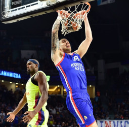 Anadolu Efes - Barça Lassa: El primer punto es turco (75-68) [1-0]