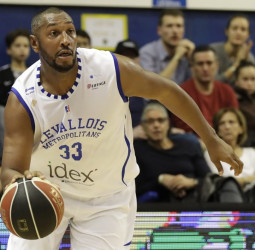 Boris Diaw se marca un triple-doble en la liga francesa