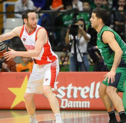 El Divina Joventut sigue como colista de la Liga Endesa tras derrota contra Baskonia (61-75)