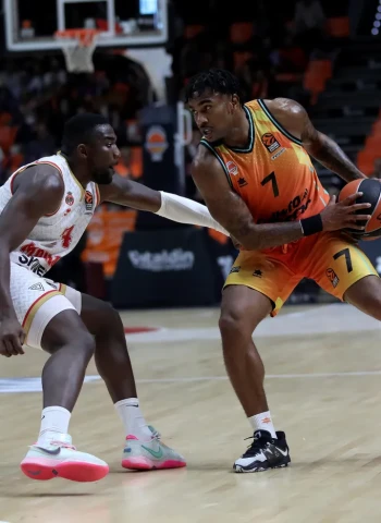 Johnathan Motley y Chris Jones, MVP`s de la jornada 7 de la EuroLeague