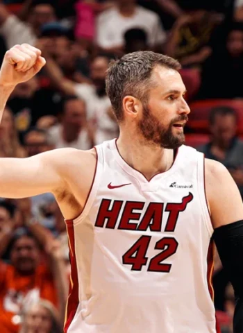 Kevin Love estudia su salida de los Jazz para buscar un nuevo destino competitivo