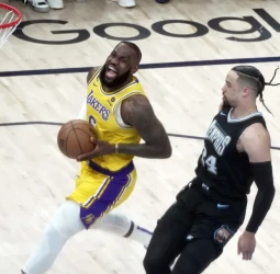 Los Grizzlies imponen su físico a los Lakers (103-93) [1-1]