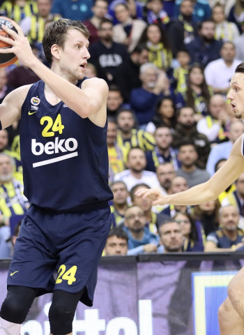El Fenerbahce sobrevive a un duro ALBA Berlín (70-74)