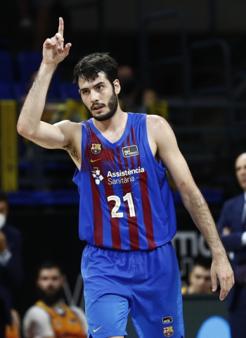 Abrines, lesionado en la rodilla izquierda