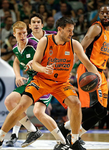 Valencia Basket conquista Málaga para que la serie se decida el martes en la Fonteta (69-76) [1-1]