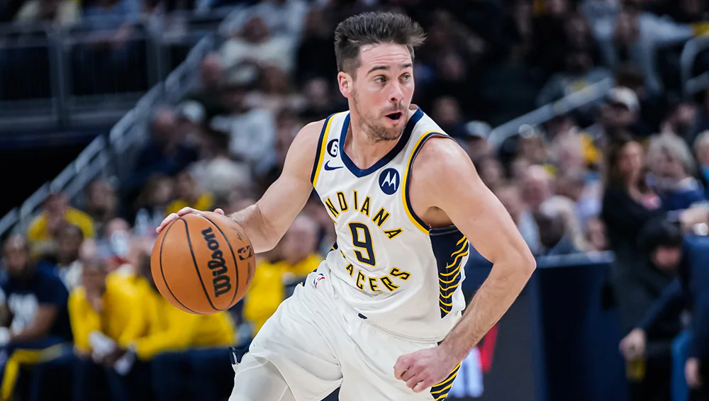 TJ McConnell extiende su contrato con los Indiana Pacers
