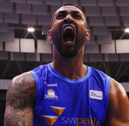 UCAM Murcia está cerca de cerrar la vuelta de Augusto Lima