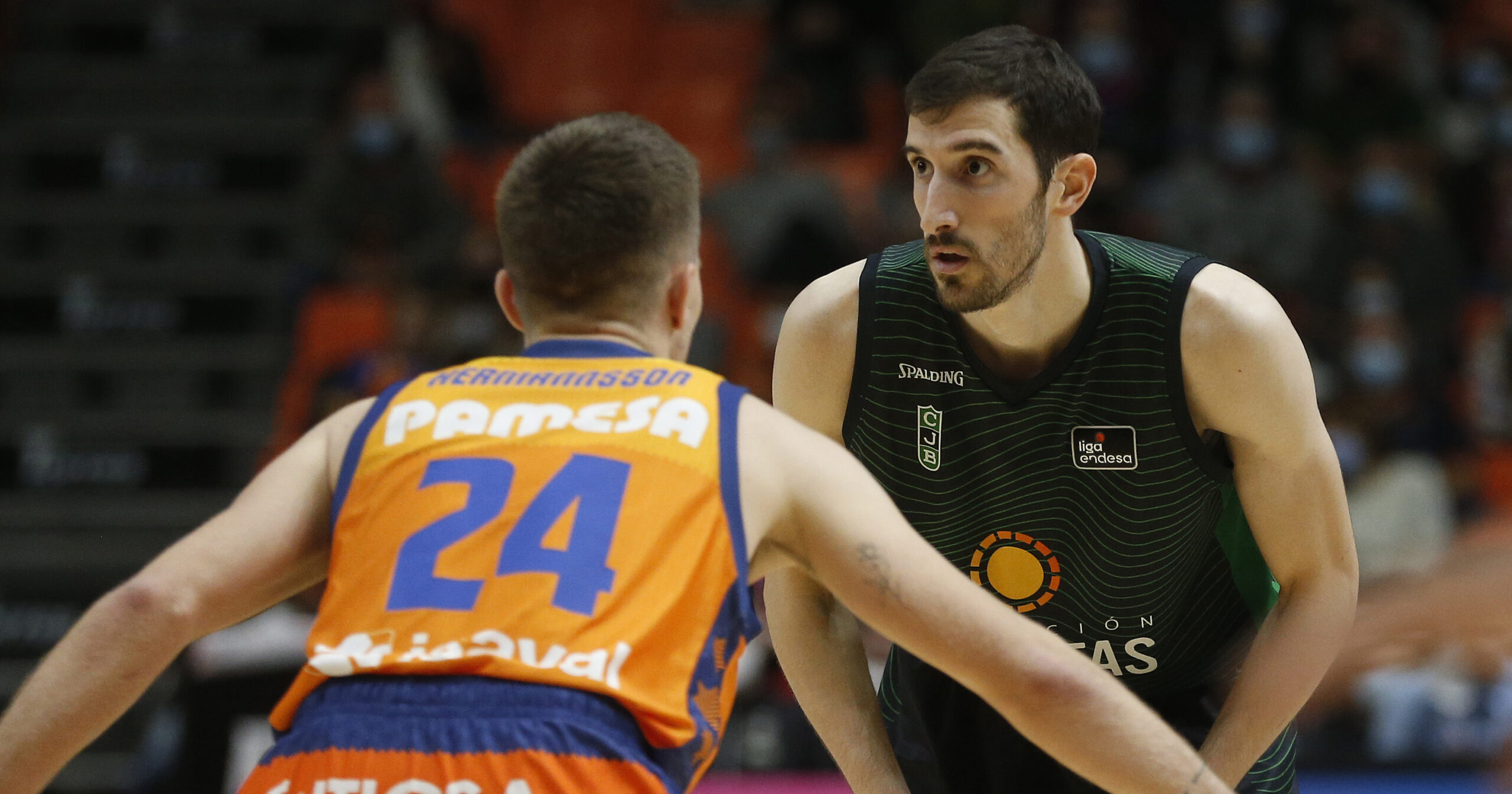 Lucha por las posiciones de privilegio de la ACB